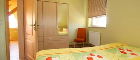 Fer et planche à repasser, Wi-Fi gratuit, draps fournis