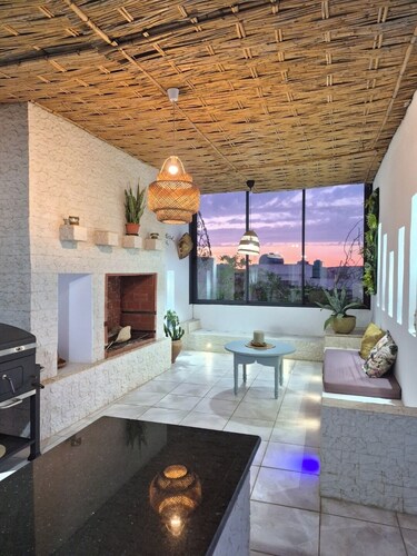 Villa in downtown Mostaganem, a 20-minute drive from the pristine beaches—ideal for families