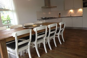 Dining - Villa 78 in Villapark Sneekermeer (Offingawier)