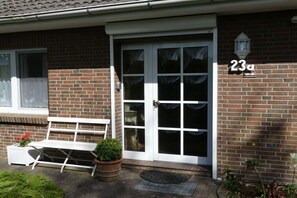 Exterior detail - "House at Brockeswald" (Cuxhaven)