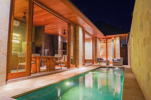 Top Luxury Pool Villa Nusa Dua, Bali