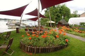 Outdoor dining - Holiday apartment with 1 bedroom (Schwerin)