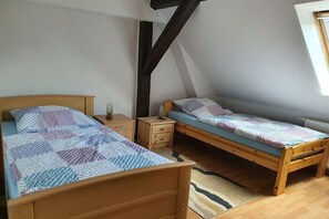 Bügeleisen/Bügelbrett, Bettwäsche