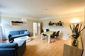 Smart TV, fireplace - Holiday home "On the cliffs" Apt. 2 (Boltenhagen Redewisch)