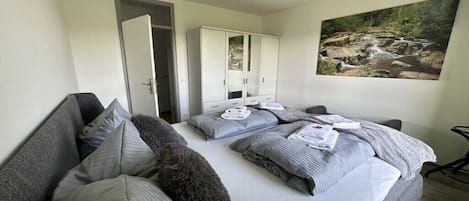 Free WiFi, bed sheets