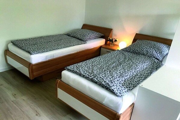 Free WiFi - Holiday apartment with 1 bedroom (Detmold)