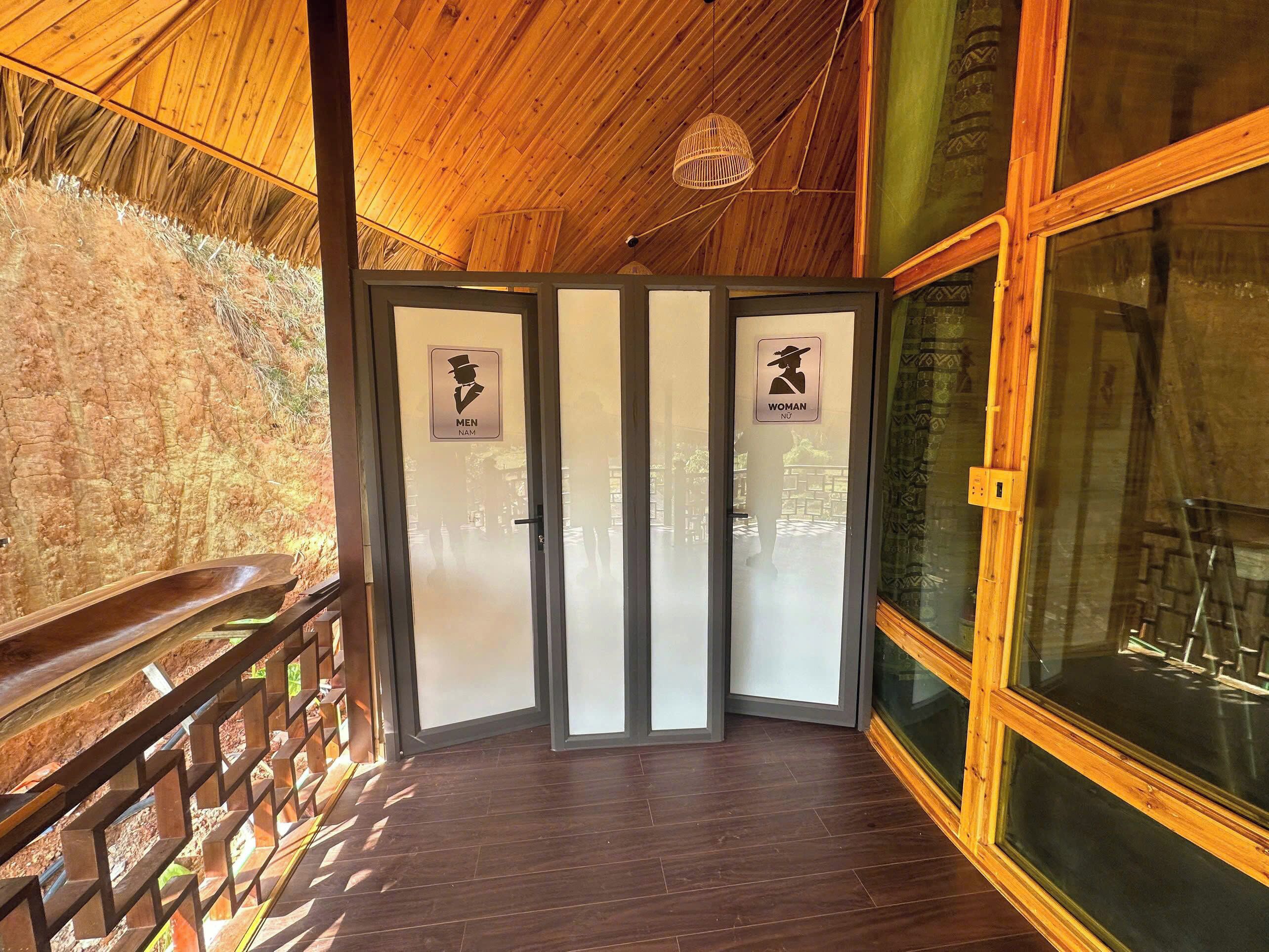 Dormitorio compartido junior, vistas al jardín | Jardines del alojamiento