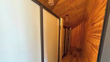 Dormitorio compartido junior, vistas al jardín | Interior