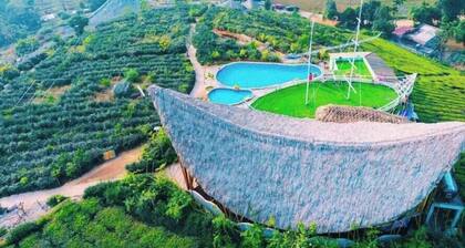 LONG COC ECOLODGE