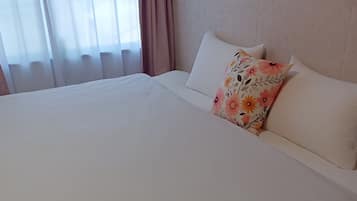 Apartment, 1 King Bed | WiFi (free)