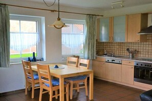 Coffee/tea maker, fridge, microwave, oven - Greetsieler Scholle 1 - Holiday apartment (Greetsiel)