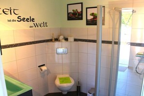 Bathroom - Holiday apartment with 1 bedroom (Parchtitz)
