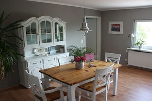 Dining - Holiday home with 2 bedrooms (Friedrichstadt)