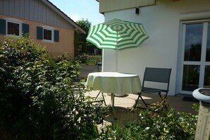 Outdoor dining - Welcome to Lake Chiemsee (Chieming)