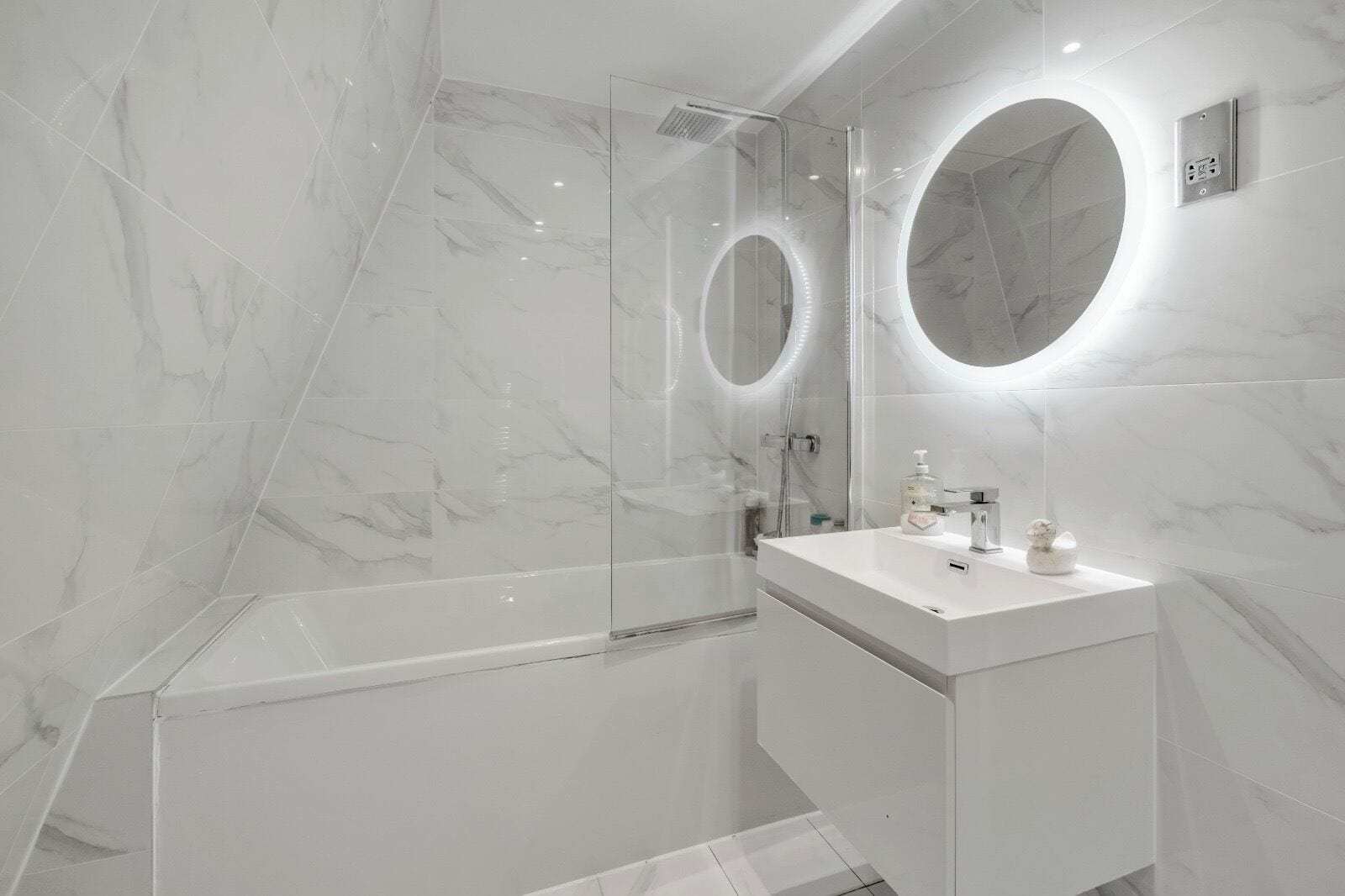 Hair dryer, towels, toilet paper