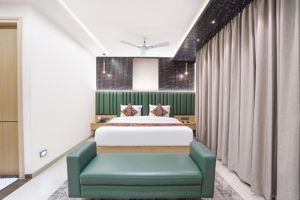 Superior Suite, Balcony | Iron/ironing board, free WiFi