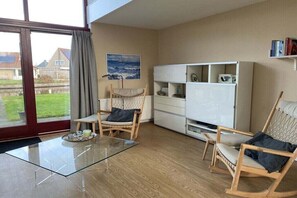 Smart TV - Holiday home in Koudum with swimming pool (Koudum)