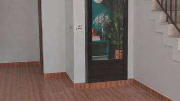 Double Room, Private Bathroom, City View | Interior
