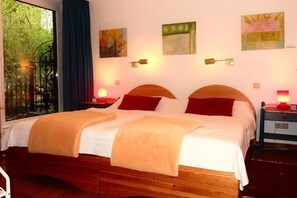Bügeleisen/Bügelbrett, kostenloses WLAN, Bettwäsche