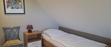 2 bedrooms