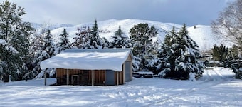 Wildwood Cottage | Cozy Secluded Stay