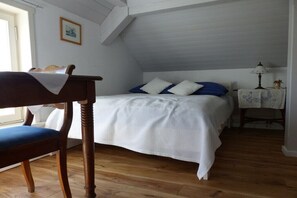 Skrivebord og wi-fi (inkludert)