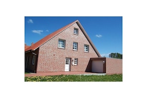 Exterior - Holiday home at Süderschloot (Norden Norddeich)