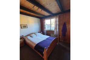 Room - Holiday home in Extertal with swimming pool (Extertal)