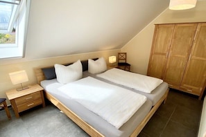 Free WiFi, bed sheets - Holiday apartment with 2 bedrooms (Lübben)