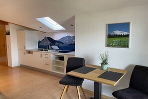 Dining - Cellar - Castle view (Hopfen am See)