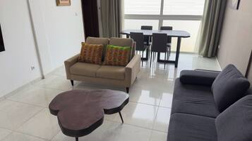 Family Condo, City View | Living area