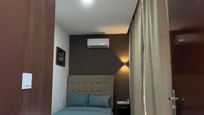 Ảnh chưa phân loại, 3 trong số 29 ảnh, nút