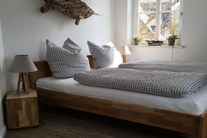 Desk, iron/ironing board, travel cot, free WiFi - Holiday home in Sylt with 2 bedrooms (Westerland, Sylt)