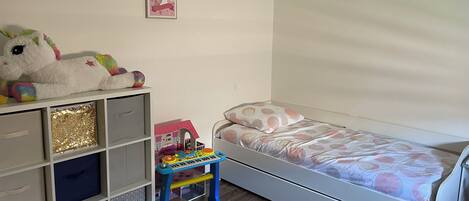 3 Schlafzimmer, Bügeleisen/Bügelbrett, Internetzugang, Bettwäsche