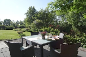 Outdoor dining - Canada-Hof - "de groode Wohnung" (Pellworm)