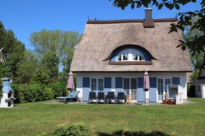 Exterior - Holiday home in Glowe with sauna (Glowe)