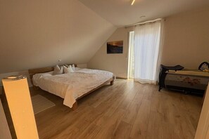 Bügeleisen/Bügelbrett, kostenloses WLAN