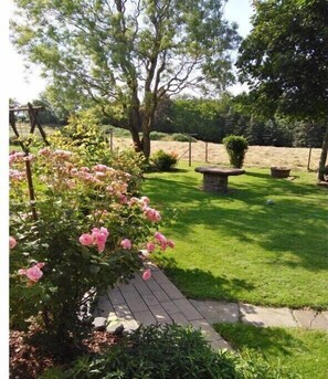 Property grounds - Holiday apartment with 1 bedroom (Olmscheid)