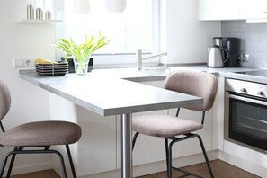 Coffee/tea maker, fridge, microwave, oven - MeerZeit / City Villa Büsum (Büsum)