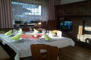 Dining - Holiday apartment with 4 bedrooms (Mittersill)