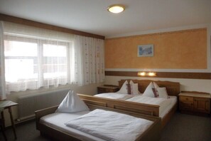 Room - Holiday apartment with 4 bedrooms (Mittersill)