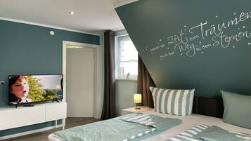 3 Schlafzimmer, Schreibtisch, Bügeleisen/Bügelbrett, kostenloses WLAN