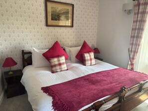 3 Schlafzimmer, Bügeleisen/Bügelbrett, Reisekinderbett, kostenloses WLAN
