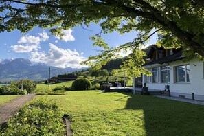Property grounds - Holiday home with 7 bedrooms (Wilen\/Sarnen)