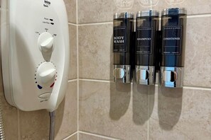 Badezimmerausstattung