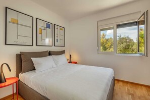 Room - Brand new, cozy, one-bedroom apartment, with a sea view and garage. (Radovići)
