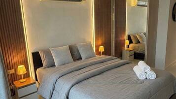 1 bedroom, in-room safe, free WiFi, bed sheets