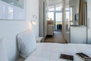 Unclassified image, 5 of 19, button - Hafenkrone Penthouse Holiday Flat with Sea View & Balcony Marina Wendtorf (Wendtorf)