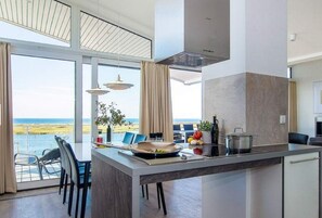 Unclassified image, 3 of 19, button - Hafenkrone Penthouse Holiday Flat with Sea View & Balcony Marina Wendtorf (Wendtorf)