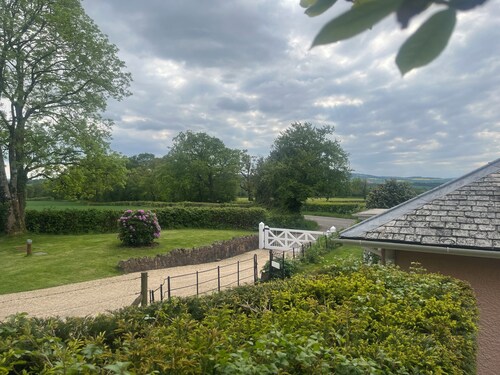 Cosy Lodge House set in the majestic Quantock Hills
